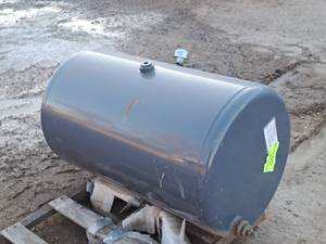 lot 206 image: 24 Fuel Tank