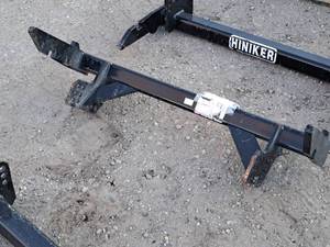 lot 218 image: Hiniker Mount Kit 25010293