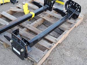 lot 220 image: Hiniker Mount Kit for 2013-newer Dodge Ram 4x4 25003500 25013278