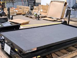 lot 28 image: Extendobed 1500-lbs 90 Extended Truck Bed for 8 Pickup Box EB1590