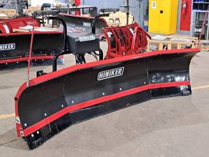 lot 33 image: Hiniker 9 Scoop Blade Plow (New)