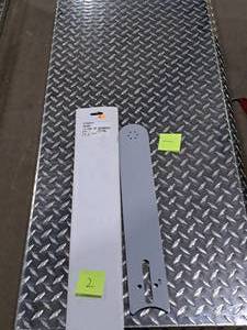 lot 87 image: Lot of (1) Stanley 15 Chainsaw Guide Bar  32 Segment