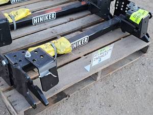 lot 208 image: Hiniker Mount Kit for 2019-newer Dodge Ram 350045005500 25014137