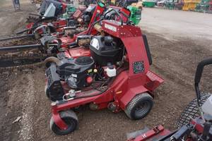 lot 20 image: 2019 Toro Model 29521 Ride On Aerator