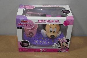 Stylin Smile Set -Minnie Mouse