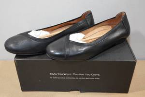 Vionic Womens Carroll Ballet Flats -Size 9