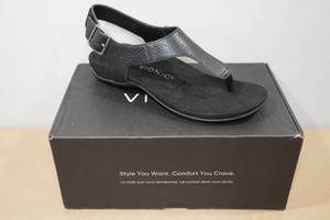 Vionic Terra Sandals -Size 7