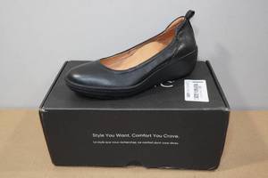 Vionic Jacey Wedge Shoes -Size 6