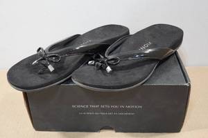 Vionic Bella Flats - Size 9