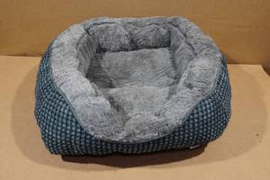 Small Pet Bed 20x19