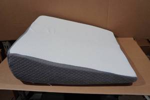 Bed Wedge Pillow