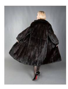 Ladies Fully Let Out�Natural�Female Ranch Mink Coat - Medium