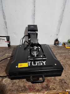 Tusy Heat Press  Apparel heat transfer press. 15x15. Like new condition.