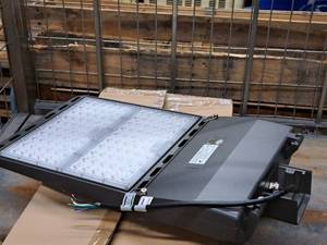 V-Tac� Commercial 5000K LED Shoebox Area Light 12x22x3-12 VT-SBN2-300W-850-XX
