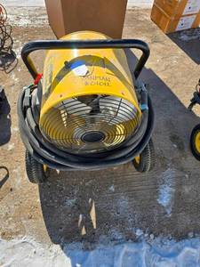 lot 9 image: Fostoria FES-1520-3A Heat Wave Portable Electric Salamander Heater - 208V, 3 Phase, 15 kW