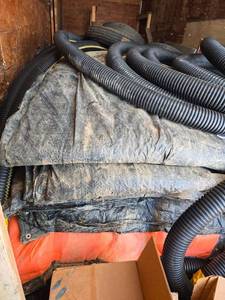 lot 39 image: Cement Blankets with Tubing