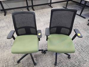 lot 143 image: (2) Two - HON Ignition Mid-Back Mesh Task Chair  Synchro-Tilt, Back Angle  Adjustable Arms