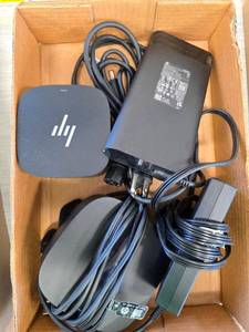 lot 171 image: HP Thunderbolt Dock 120W G4 and HP USB-C Dock G5