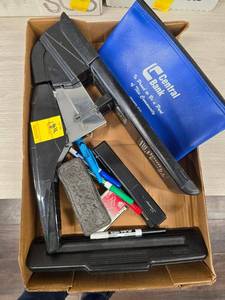 lot 184 image: Office supplies