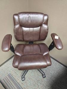 lot 408 image: Leather office chair on wheels
