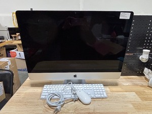 lot 8 image: 2014 27 Apple iMac Desktop Computer