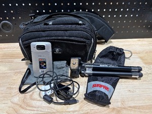 lot 15 image: Kodak Play Touch Zi10 Pocket Size HD Video CameraCamera with Accessories