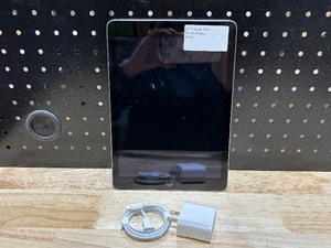 lot 28 image: 2017 Apple iPad 5th Generation