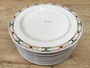 Lot of 11 - Small Dinner Plates