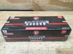Craftsman 38 Drive SAE Socket Set Model # CMMT17330V