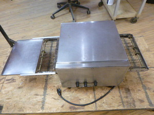 lot 11 image: Miniveyor Electric Belt Conveyor Pizza Oven