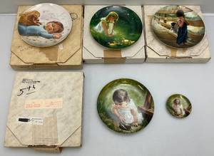 lot 42 image: Misc. Pemberton & Oakes Zolan  Collectible Plates In Original Boxes (New Old Stock) 7.5