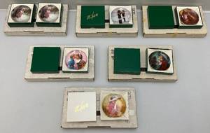 lot 96 image: Misc. Pemberton & Oakes Zolan  Collectible Miniature 3 14 Plates With Easels In Original Boxes (New Old Stock)