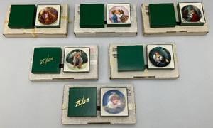 lot 101 image: Misc. Pemberton & Oakes Zolan  Collectible Miniature 3 14 Plates With Easels In Original Boxes (New Old Stock)