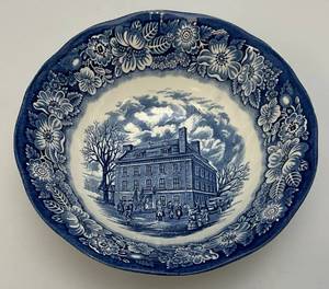 lot 119 image: Vintage LIBERTY BLUE Staffordshire England Ironstone  Fraunces Tavern Bowl 8 34