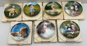 lot 177 image: Misc. Pemberton & Oakes Zolan  Collectible Miniature 7 12 Plates In Original Boxes (New Old Stock)