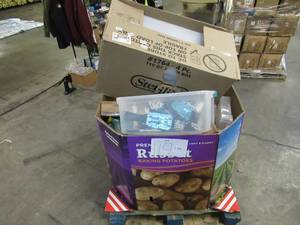 lot 119 image: Pallet of Store Overstock and Ecommerce Product and Returns