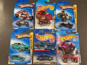 H - Lot of 6 Hot Wheels Die-Cast Cars