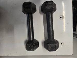 lot 23 image: Lot of a Pair of 5LB York Metal Dumbbells (Used, Good Condition)