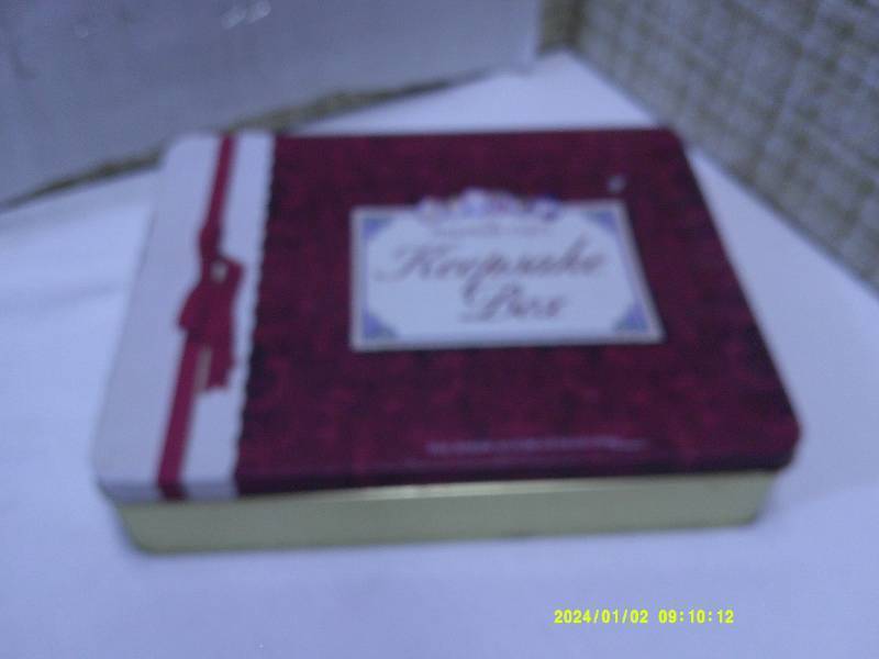 An American Girl Keepsake Tin