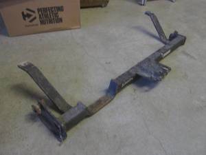 (EW7) Draw-Tite Trailer Hitch...