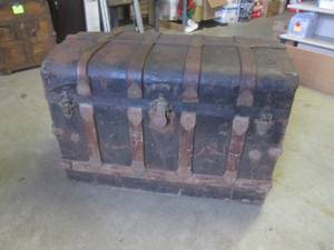 (EW2) Antique Chest Trunk 34 12 x...