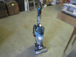 (BSB) Bissell Upright Vacum Cleaner...