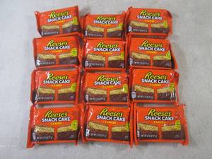 (B-2) 12 Reeses Snack Cake -2 Cakes...