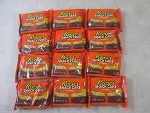 (B-2) 12 Reeses Snack Cake -2 Cakes...