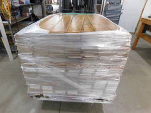 Hickory 6 x 48 Click Plank Laminate Water Resistant Flooring With pad (800 sq.ft)