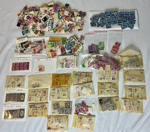 lot 211 image: Large Box of United States Postage Stamps from the early 1900s to present
