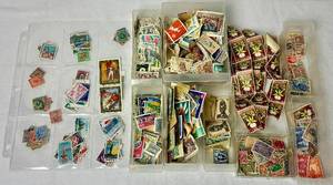 lot 318 image: Huge Selection of Worldwide Loose Postage Stamps