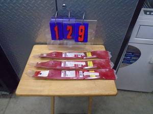 lot 129 image: Craftsman 48 3 blade set. As shown.