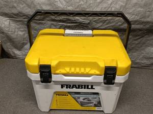 lot 2 image: Frabill Magnum Bait Station 19