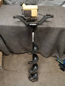 lot 3 image: Used StrikeMaster Lazer Mag Ice Auger